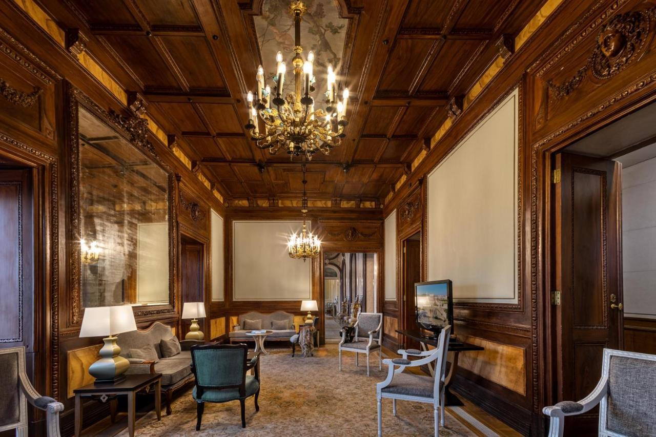 Pousada Palacio De Estoi - Small Luxury Hotels Of The World Екстер'єр фото The West Corridor