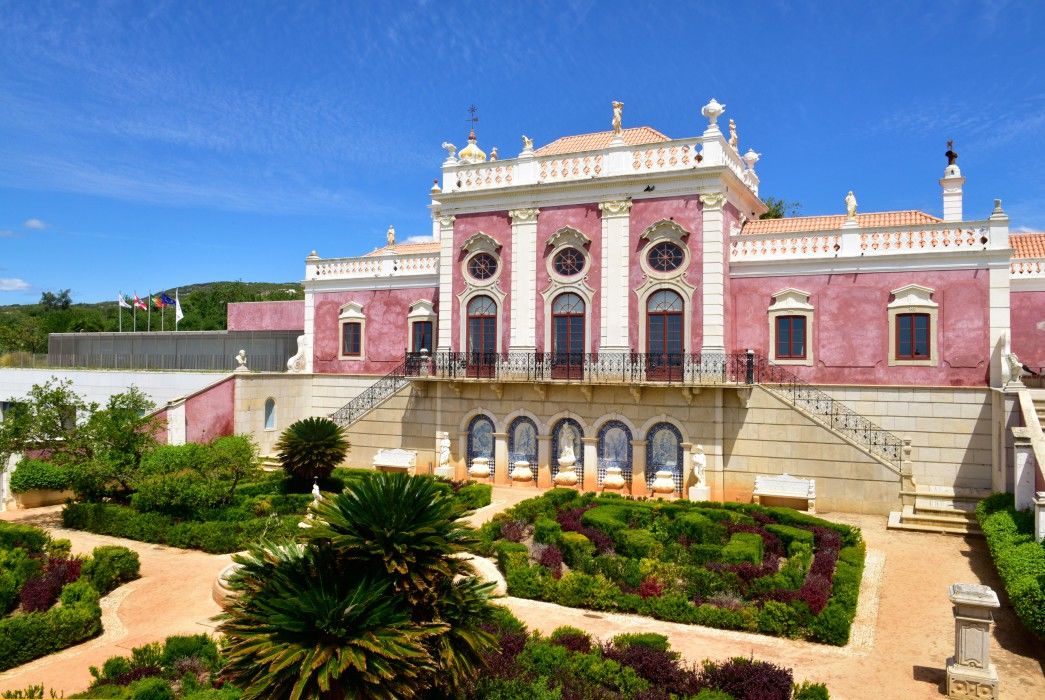 Pousada Palacio De Estoi - Small Luxury Hotels Of The World Екстер'єр фото The front facade of the theatre